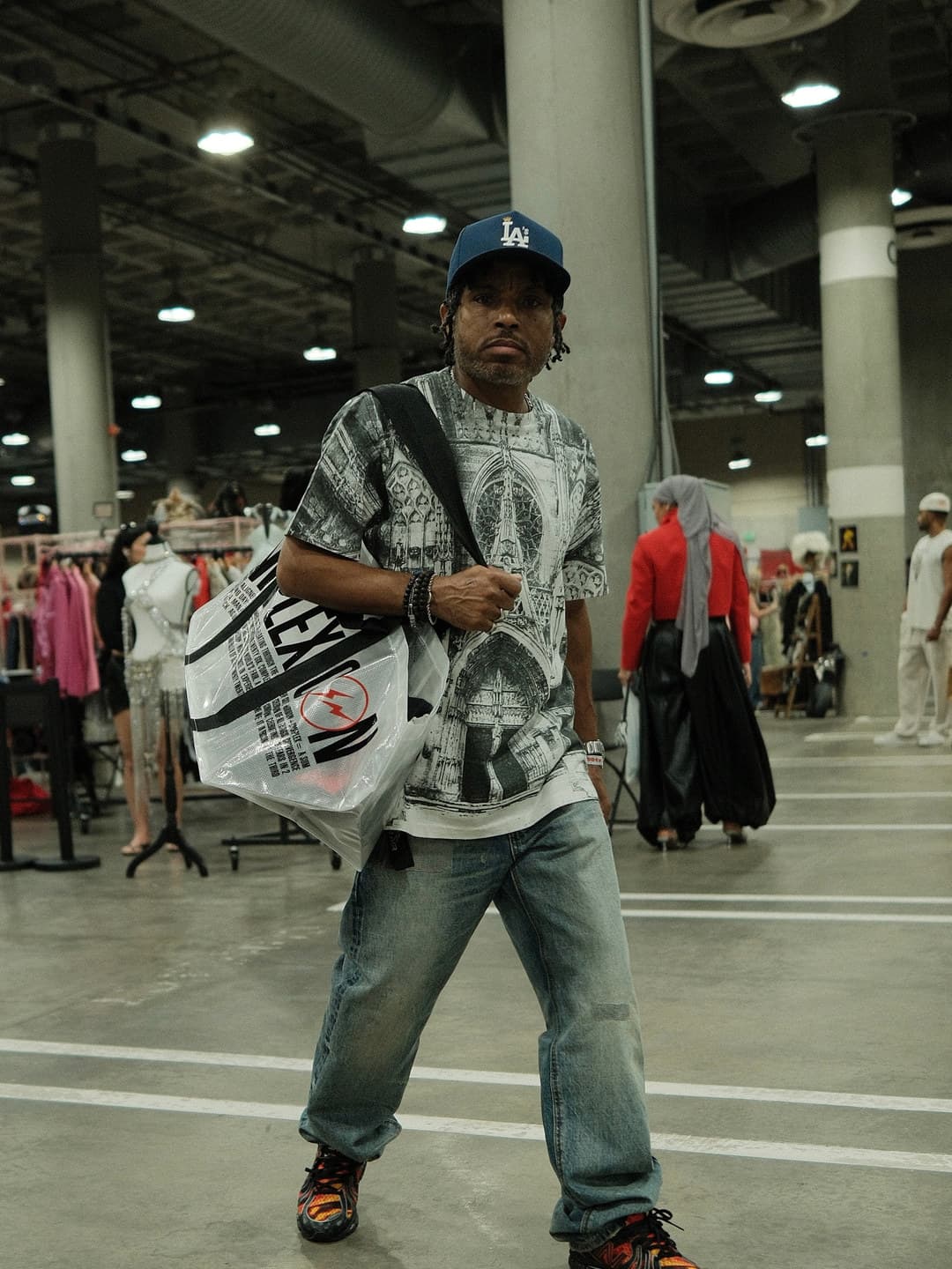 LA Oversized Graphic T-shirt and Wide Loose Jeans